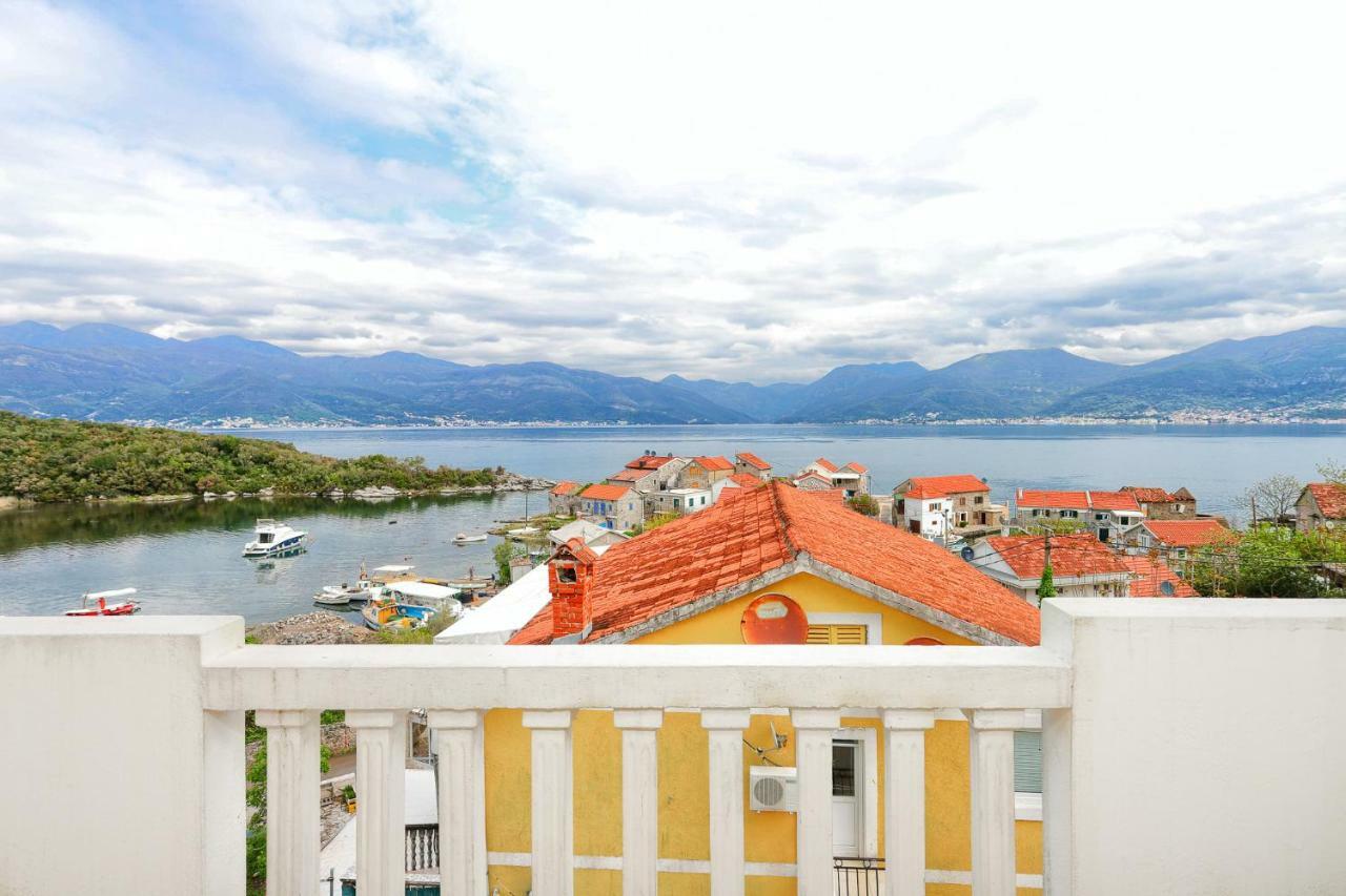 Apartments Porto Bjelila Tivat Exterior foto